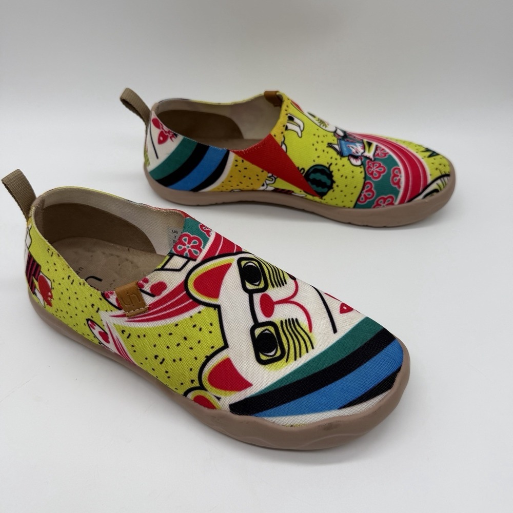 UIN Slip On Shoes Canvas Comfortable Loafers Colorful Cat Size 7